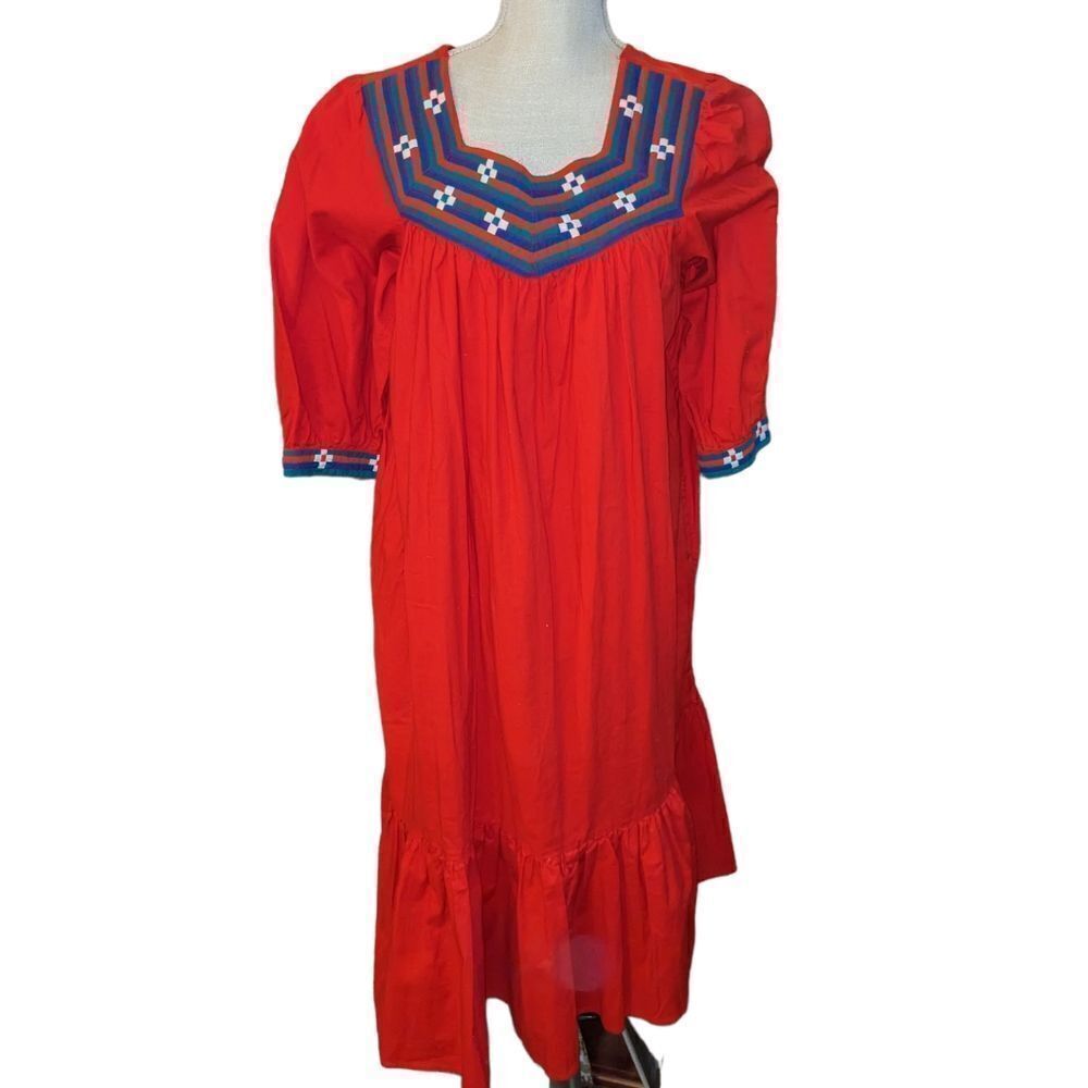 Beth Michaels Loungewear Vintage red dress size medium‎